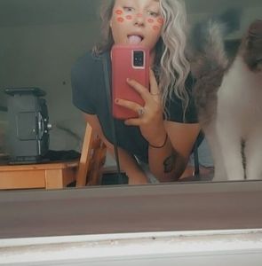 Meet your Posher, Raven